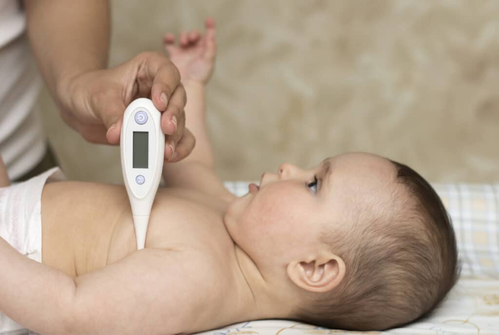 prendre la température d'un bebe - Temps de réponse du thermomètre digital
